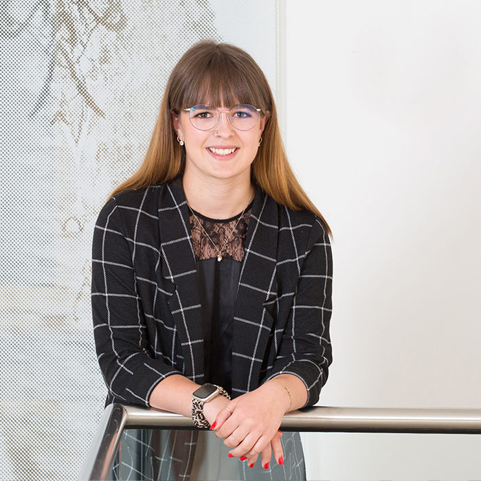 Buchhalterin Julia Mair